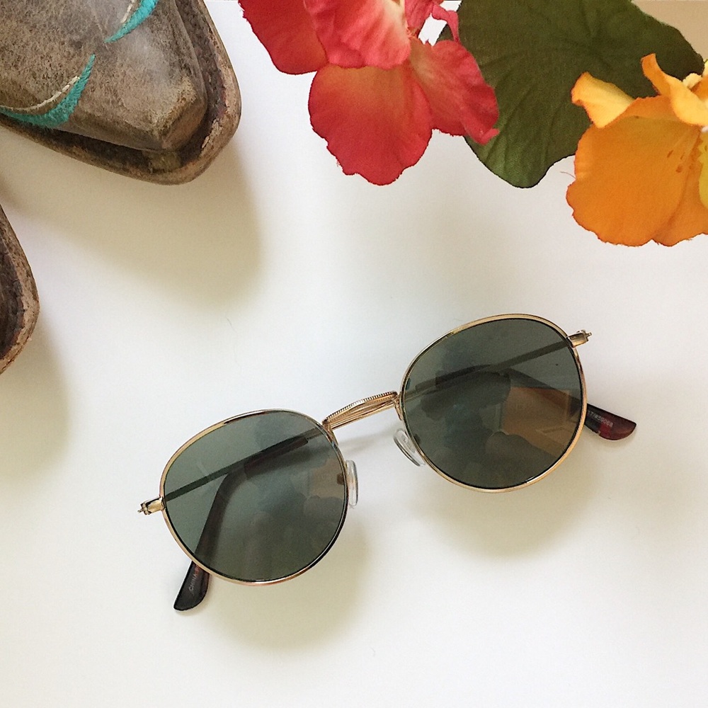 Cute Sunglasses! 💛